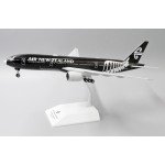 JC Wings  Air New Zealand B777-200ER ZK-OKH White Nose 1:200