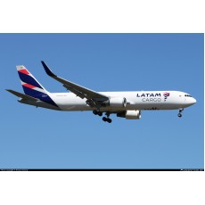 JC Wings LATAM Cargo Boeing 767-300F(ER) N532LA 1:400
